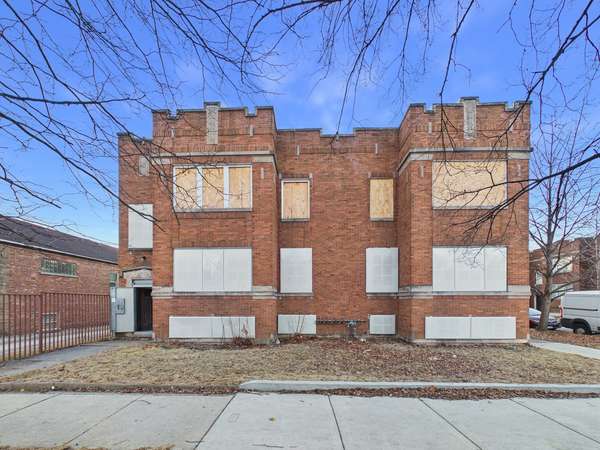 6602 S Troy ST, Chicago, IL 60629