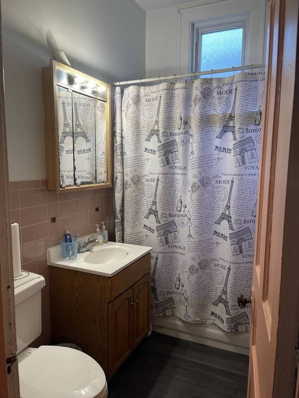 7216 S South Chicago AVE, Chicago, IL 60619
