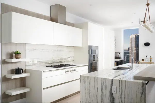 363 E Wacker DR #3608, Chicago, IL 60601