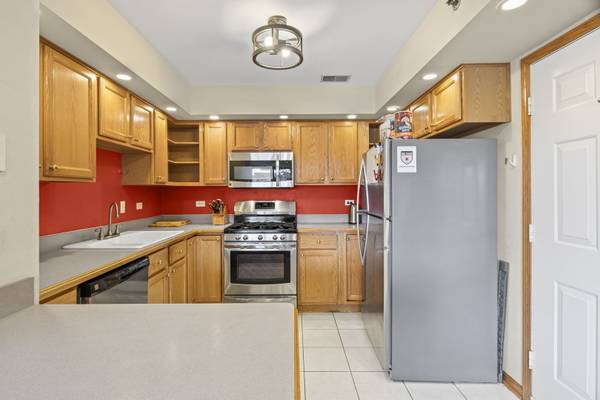 10710 Central AVE #3D, Chicago Ridge, IL 60415