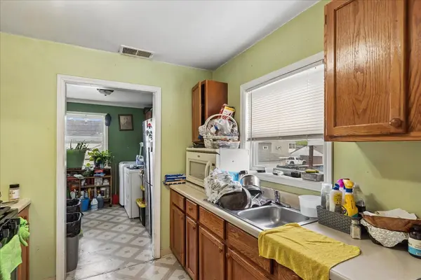 403 Highmoor DR, Round Lake Park, IL 60073