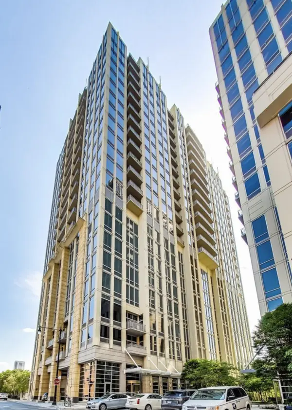700 N Larrabee ST #1704, Chicago, IL 60654