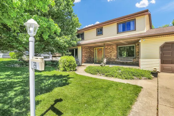 28 Dunlap DR, Sidney, IL 61877