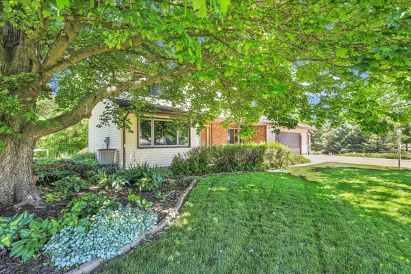 28 Dunlap DR, Sidney, IL 61877