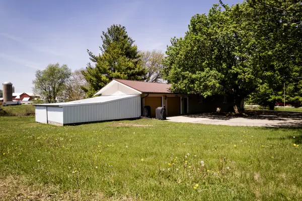 12166 Cunningham RD, Winnebago, IL 61088