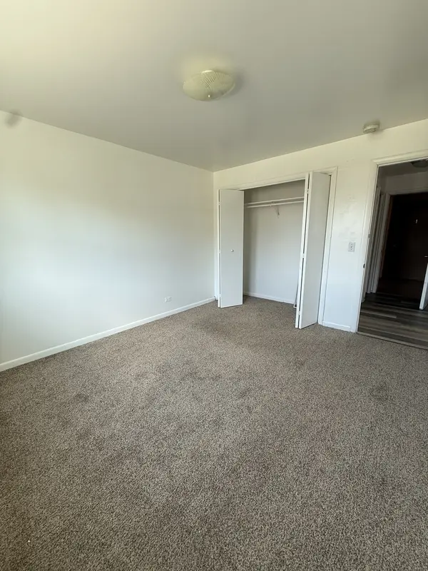 1627 Woodbine DR #2, Round Lake Beach, IL 60073