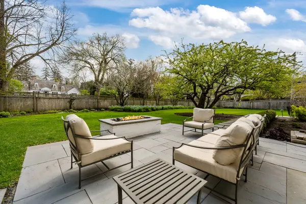 865 Church RD, Lake Forest, IL 60045