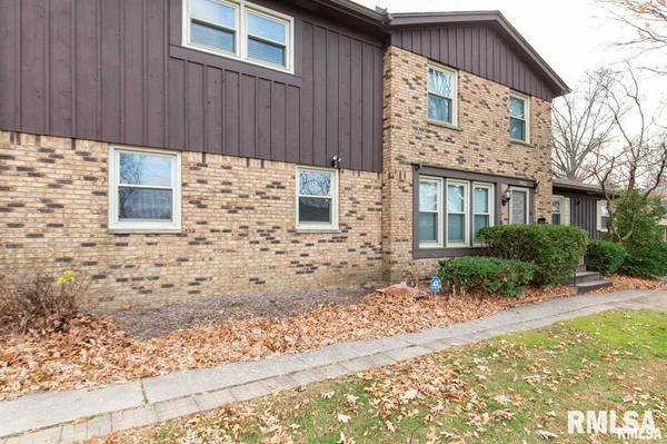 3402 56TH Street PL #4, Moline, IL 61265