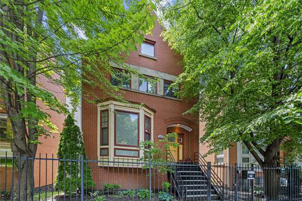 1323 E 61st ST, Chicago, IL 60637