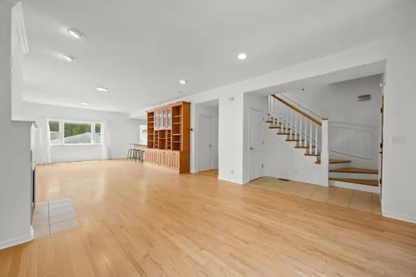 1323 E 61st ST, Chicago, IL 60637
