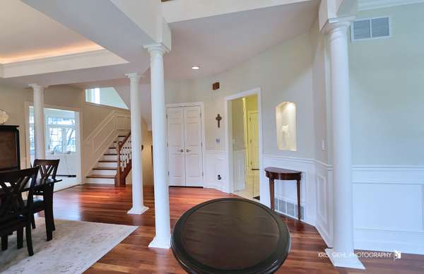 1330 Prestwick DR, Lake Geneva, WI 53147