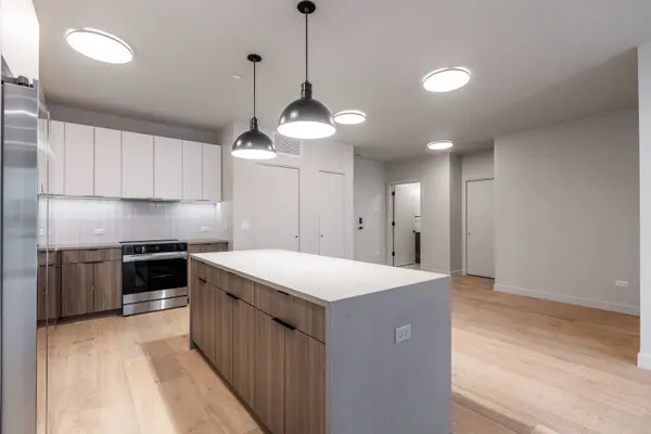 1706 Sherman AVE #301, Evanston, IL 60201