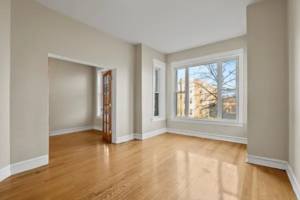 5618 S Prairie AVE #2, Chicago, IL 60637