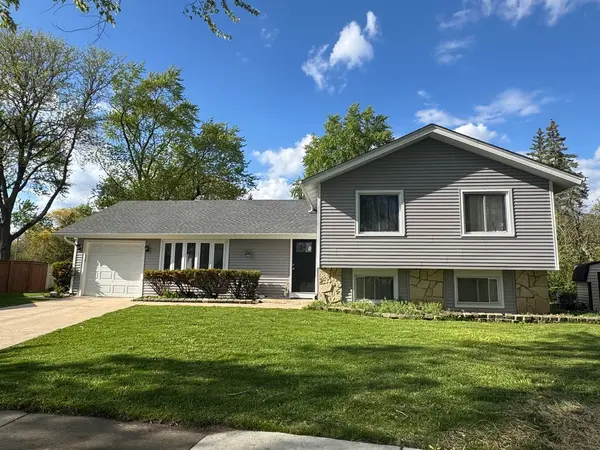 1812 Downey CT, Hanover Park, IL 60133