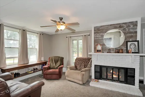 8 Bristol Ridge RD, Bristol, IL 60512