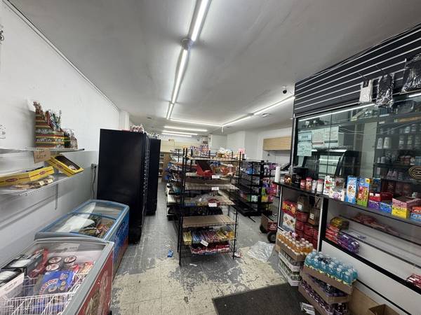 401 S Cicero AVE, Chicago, IL 60644