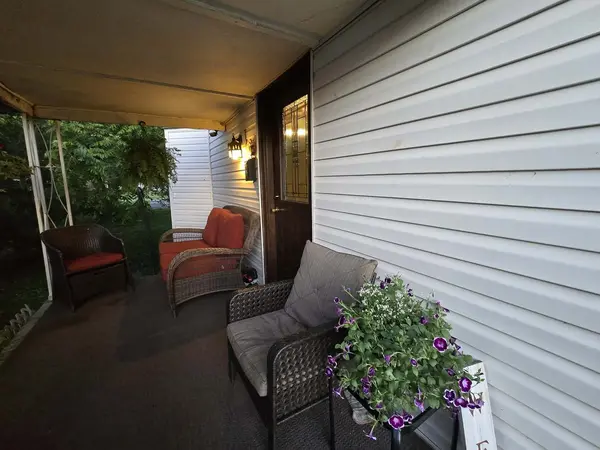 505 South Hancock ST, Mcleansboro, IL 62859