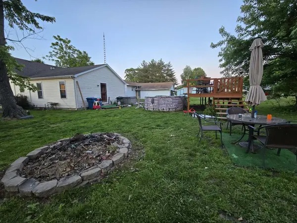 505 South Hancock ST, Mcleansboro, IL 62859