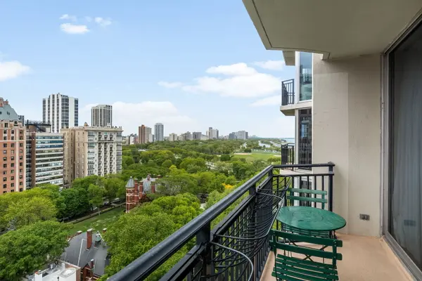 1515 N Astor ST #17BC, Chicago, IL 60610