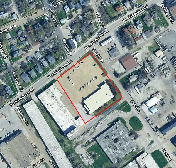 2825 Rockingham RD, Davenport, IA 52802