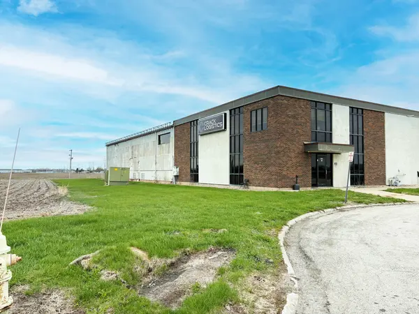 1835 Lacon DR, Galesburg, IL 61401