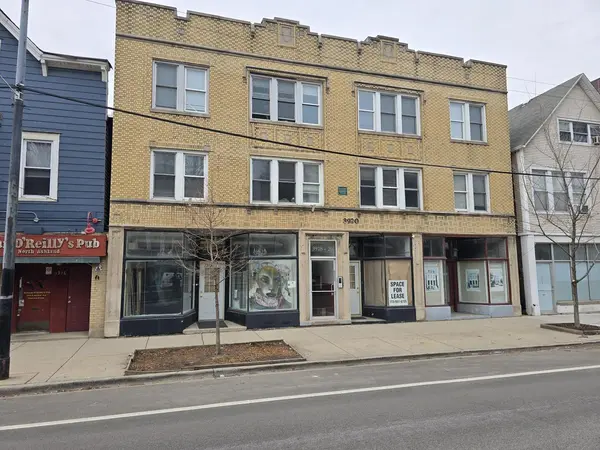 3918 N Ashland AVE, Chicago, IL 60613