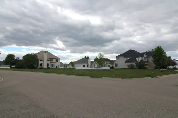 2976 Old Glory DR, Yorkville, IL 60560
