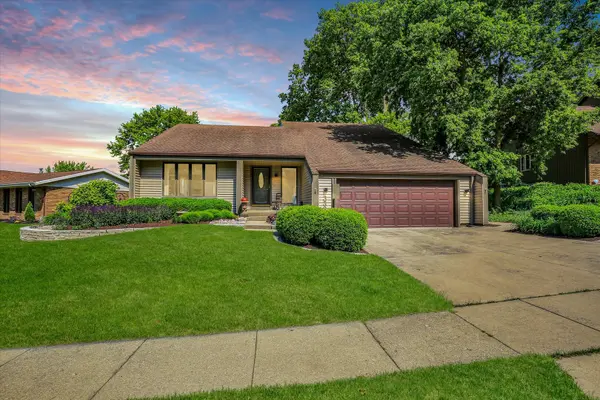 332 Indian Hills DR, Rantoul, IL 61866