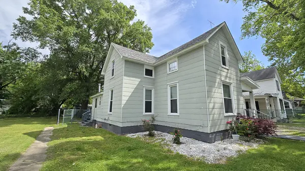 948 E Broadway, Centralia, IL 62801