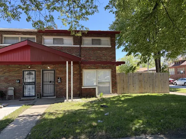 6759 S Calumet AVE, Chicago, IL 60637