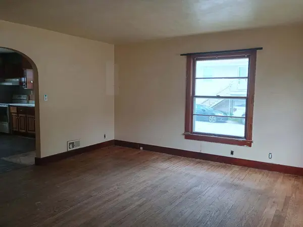 120 E Adams ST, Rushville, IL 62681