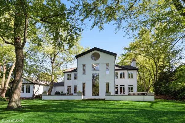 790 W Deerpath RD, Lake Forest, IL 60045