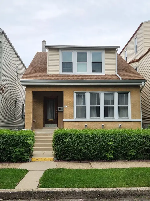 3456 N Whipple ST, Chicago, IL 60618