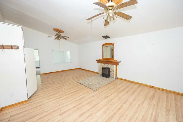 21860 W IL-113 HWY, Custer Park, IL 60481