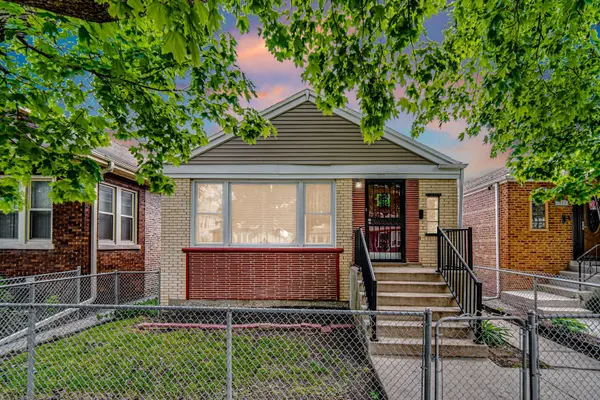 9111 S Kingston AVE, Chicago, IL 60617