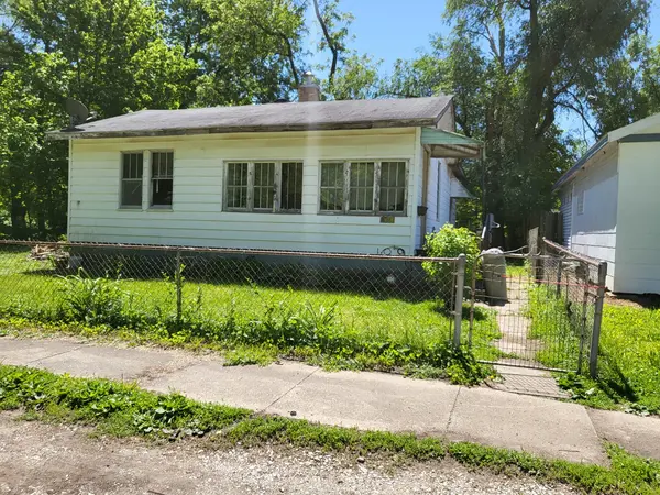 1700 E Glenn AVE, Springfield, IL 62703
