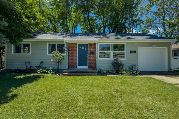 1407 E Fairlawn DR, Urbana, IL 61801