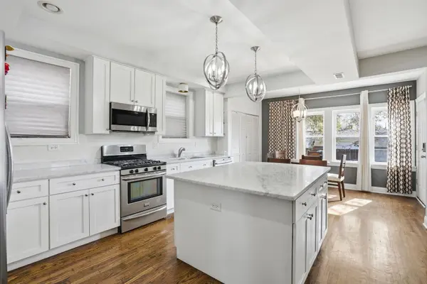 2923 N New England AVE, Chicago, IL 60634