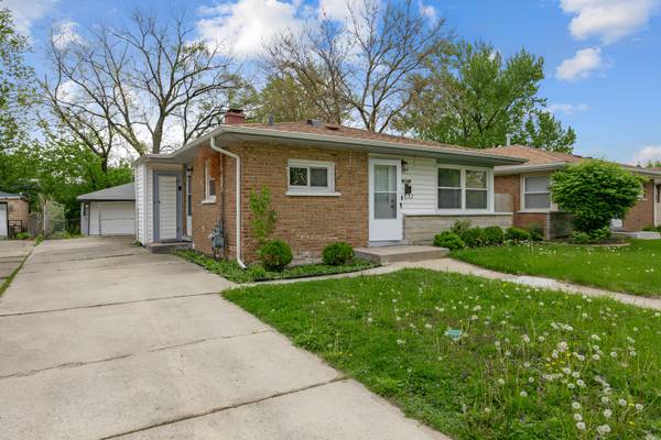 16329 Hermitage AVE, Markham, IL 60428