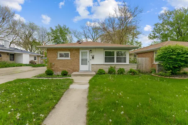 16329 Hermitage AVE, Markham, IL 60428