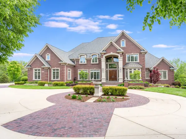 4N881 Old Farm RD, St. Charles, IL 60175