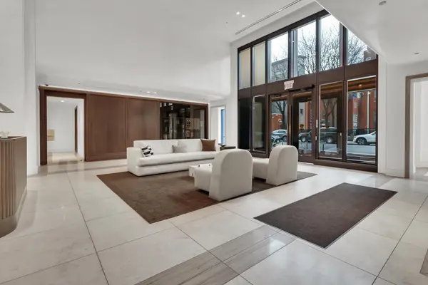 21 N May ST #501, Chicago, IL 60607