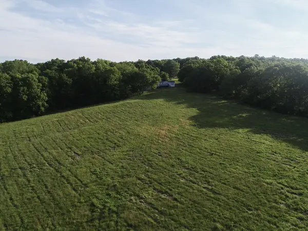661 Bassett RD, Elizabethtown, IL 62931