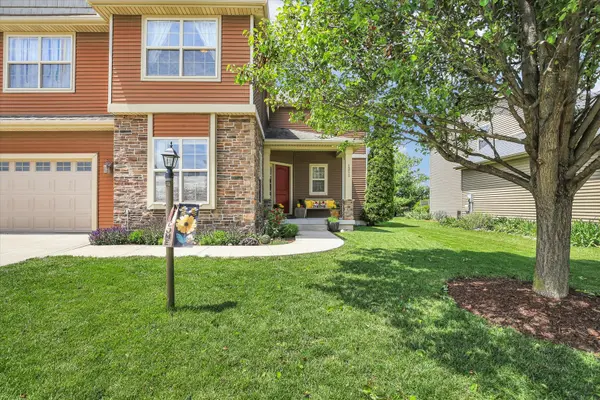 1211 Fieldstone DR, Savoy, IL 61874