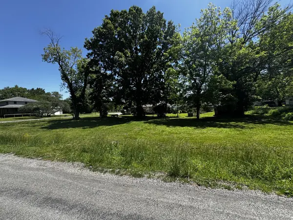 501 E Roosevelt AVE, Duquoin, IL 62832