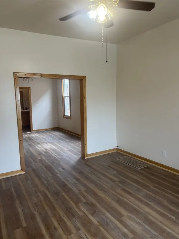 10143 S Avenue L AVE #1, Chicago, IL 60617