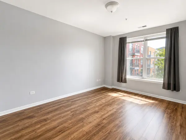 3506 S State ST #312, Chicago, IL 60616