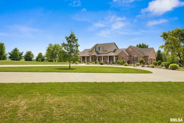 2988 N 400 East RD, Mclean, IL 61754