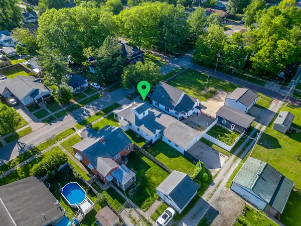 312 N 11th ST, Herrin, IL 62948