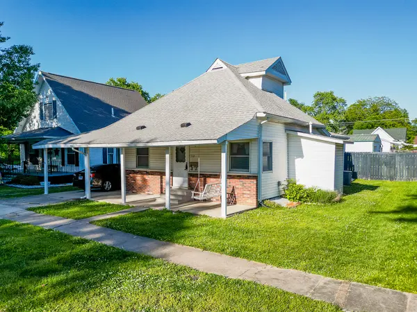 312 N 11th ST, Herrin, IL 62948